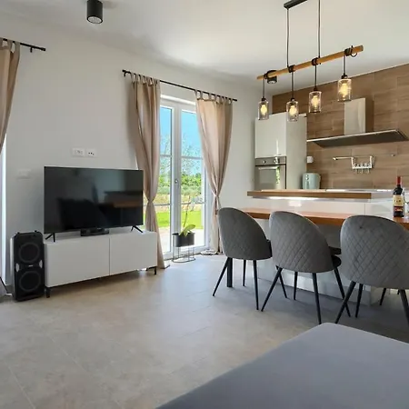 Modern Casa Stefani With Pool In Buje 빌라 Kaštel
