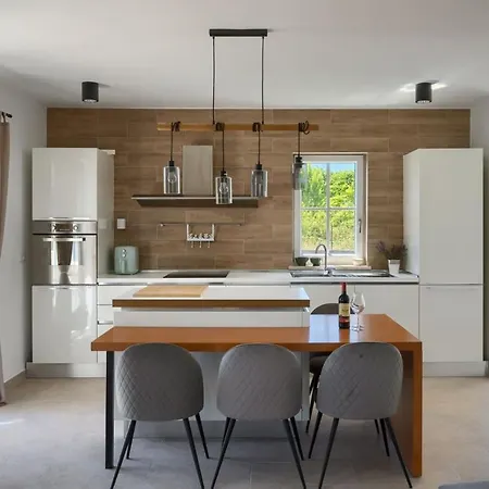 빌라 Modern Casa Stefani With Pool In Buje