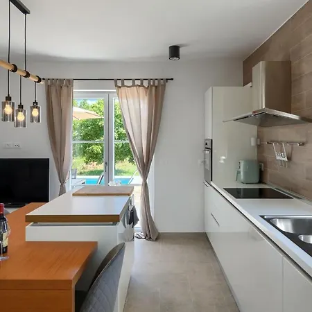 Modern Casa Stefani With Pool In Buje * Kaštel